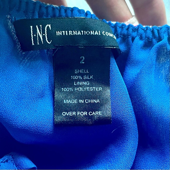 Modern Floral Print Spaghetti Strap Blouse INC International Concepts Size 2 - Picture 13 of 15